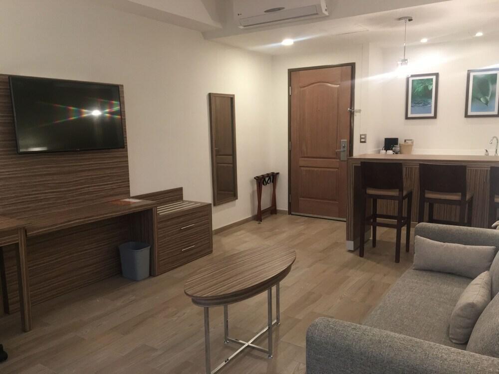 Wyndham Garden Monterrey Valle Real ภายนอก รูปภาพ