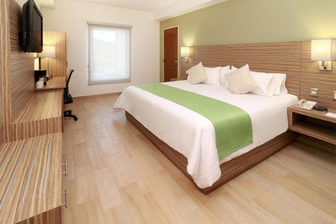 Wyndham Garden Monterrey Valle Real ภายนอก รูปภาพ