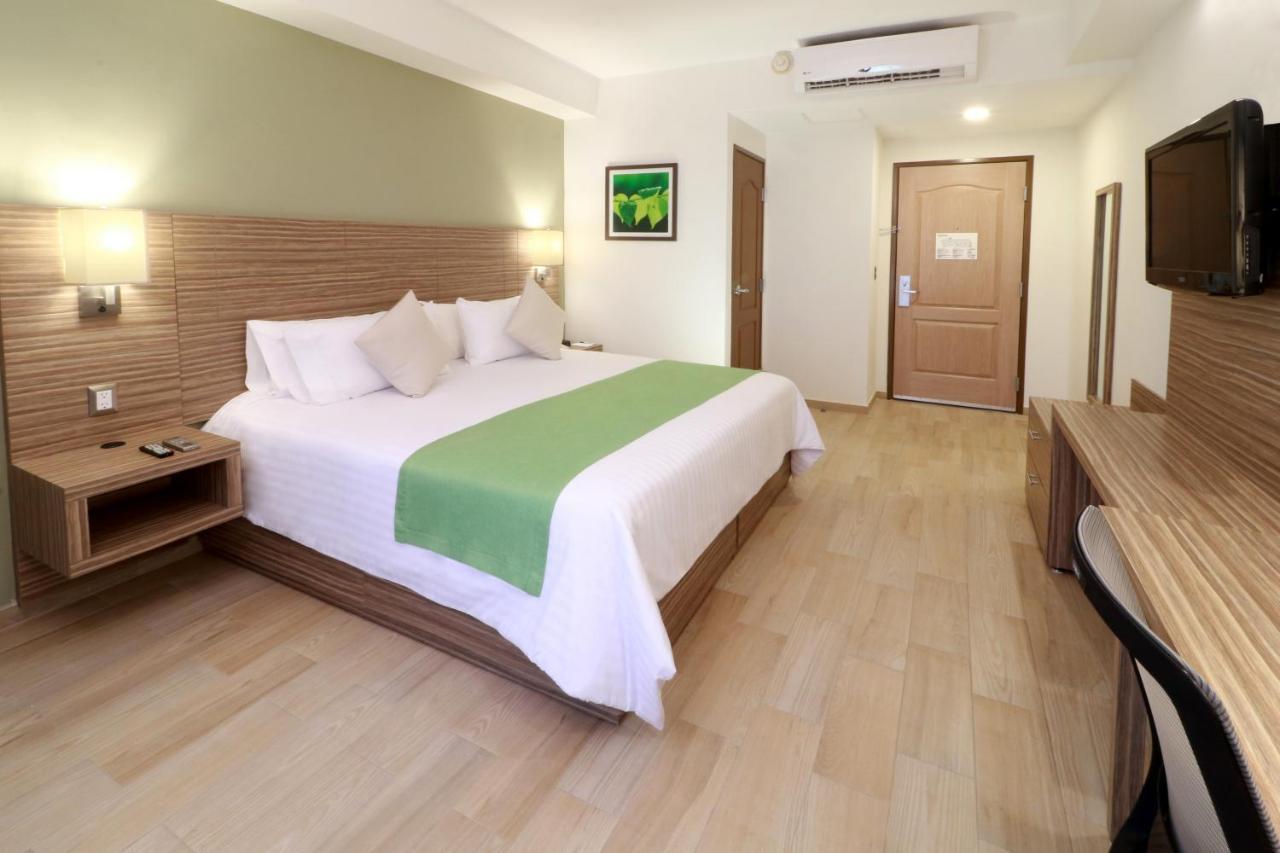 Wyndham Garden Monterrey Valle Real ภายนอก รูปภาพ