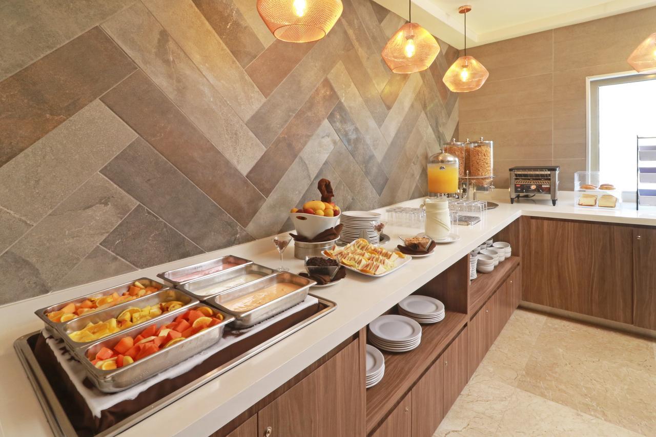 Wyndham Garden Monterrey Valle Real ภายนอก รูปภาพ
